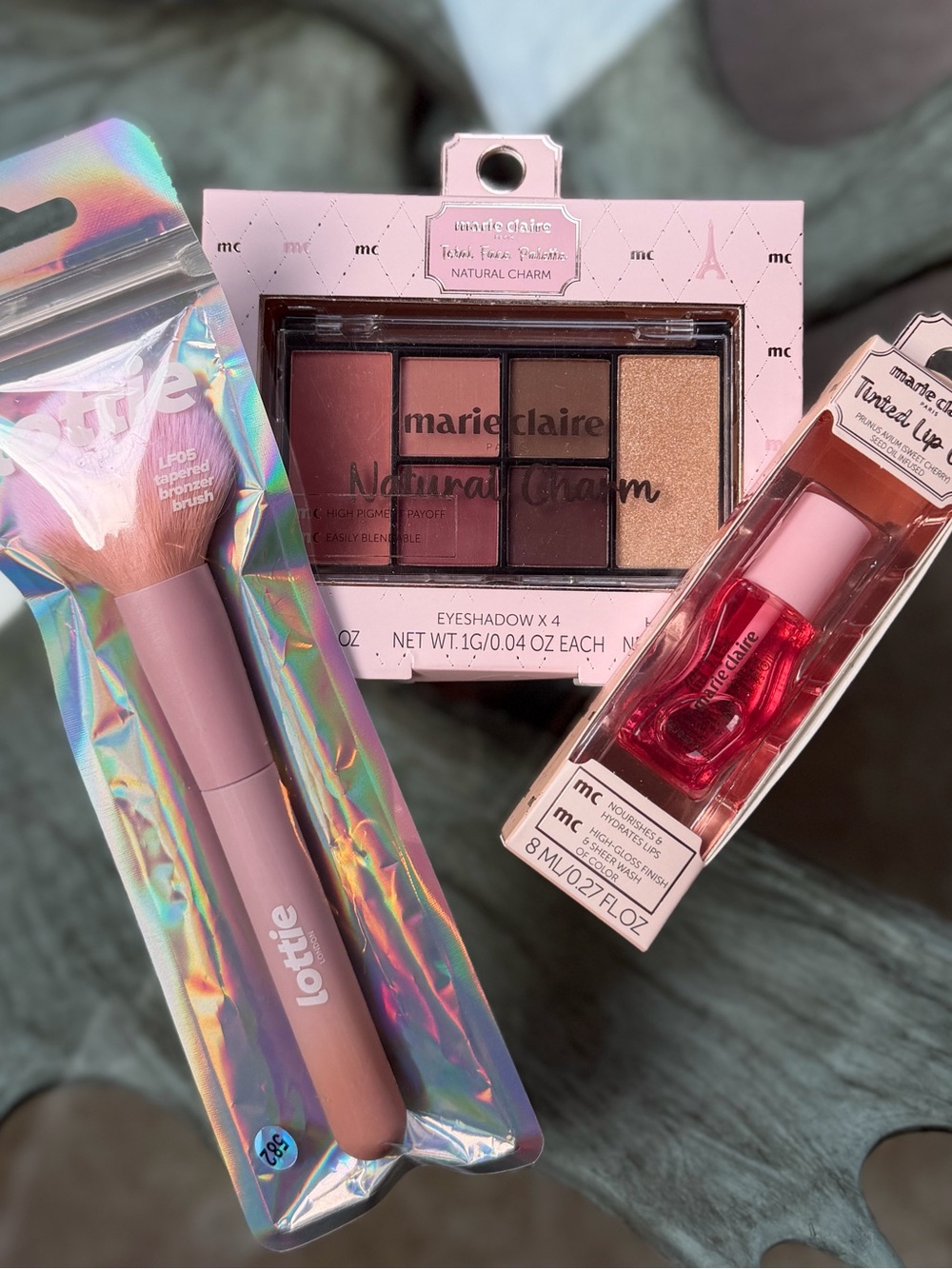 Marie Claire NWT Natural Charm Eyeshadow Palette -  Lip Stain Brush Bundle
